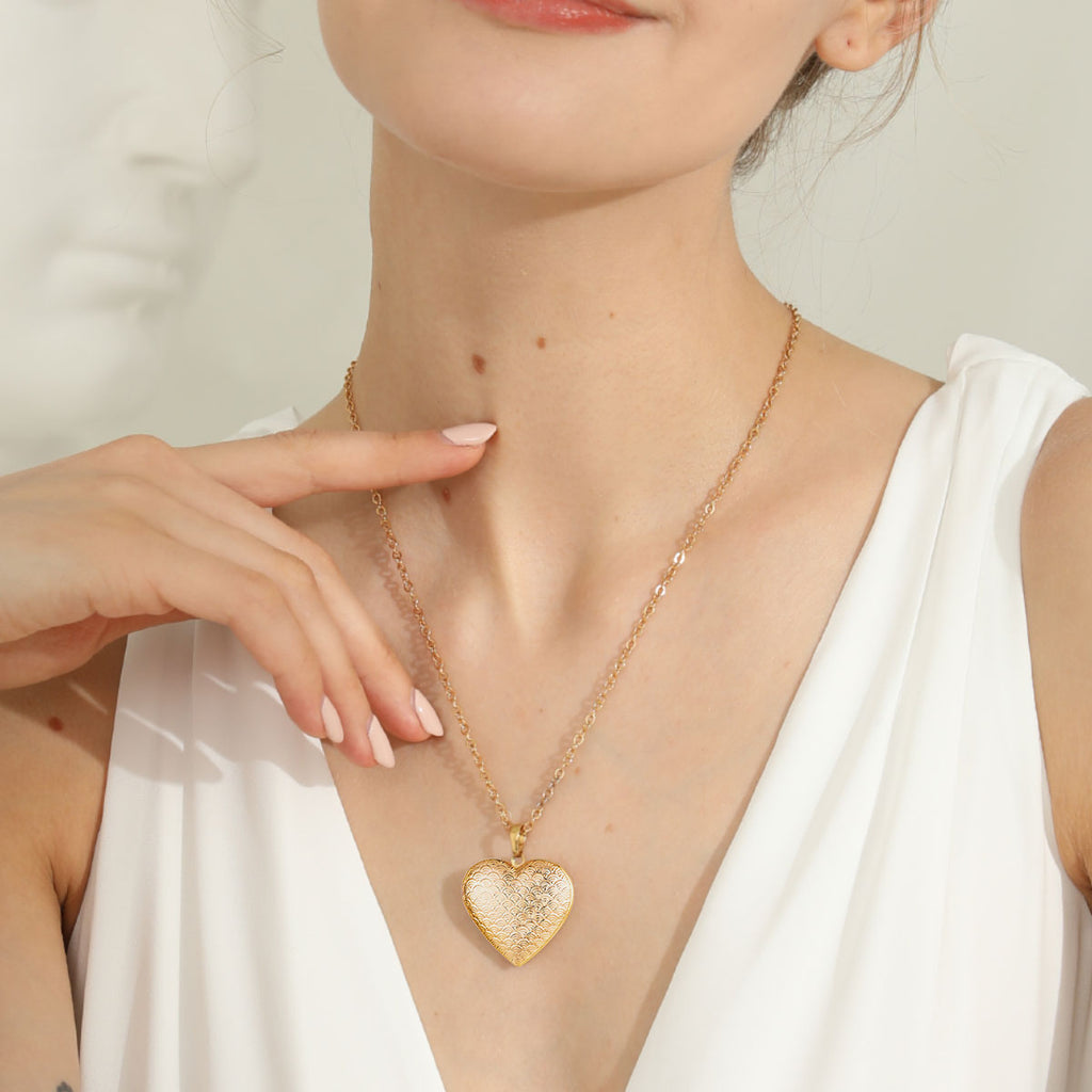 U7 Jewelry Personalized Ripple Heart Photo Locket Necklace For Women 